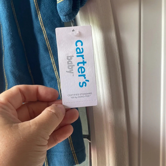 Carter Baby Glitter Fleece Dress size 18 months and a LOVE sweatshirt - Picture 8 of 14